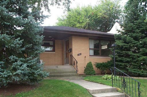 43 Waltham St., Calumet City, IL 60409