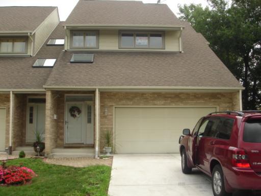 11063 Catherine Dr. #4, Palos Hills, IL 60465