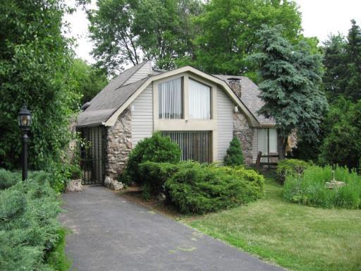 3N333 N Ellsworth Ave., Addison, IL 60101