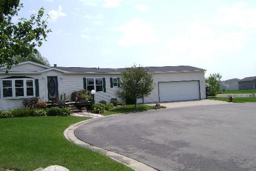 44 Cardinal Ct., Sandwich, IL 60548