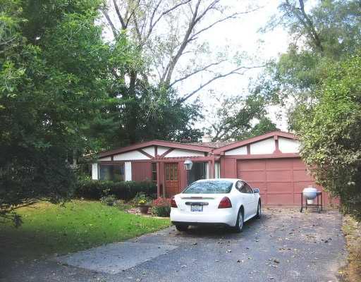 2605 Highwood Rd., Mchenry, IL 60050