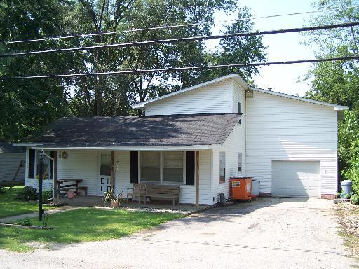 139 Cash St., Seneca, IL 61360