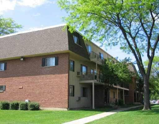2508 Algonquin Rd. #1, Rolling Meadows, IL 60008