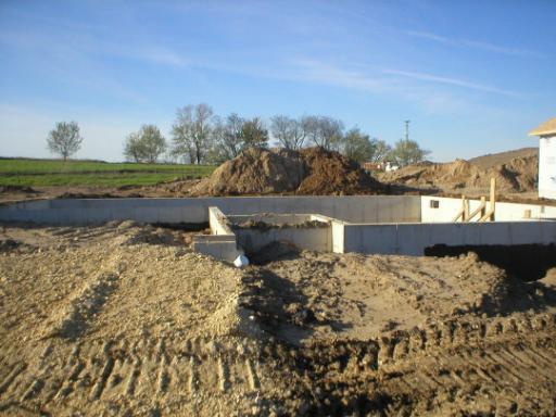 4491 Woodcrest Ln., Roscoe, IL 61073