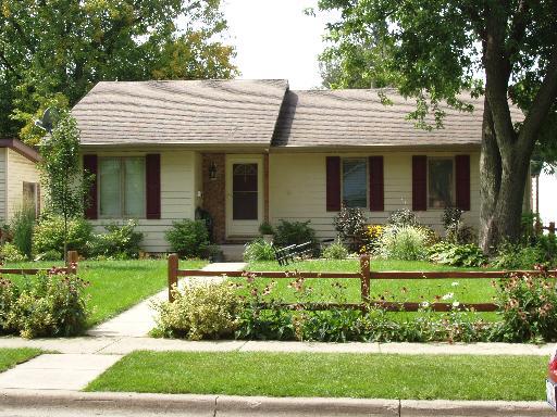 919 S Sixth St., DeKalb, IL 60115