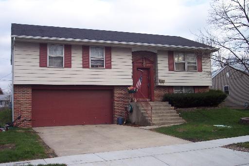 329 Hickory Ave., Romeoville, IL 60446