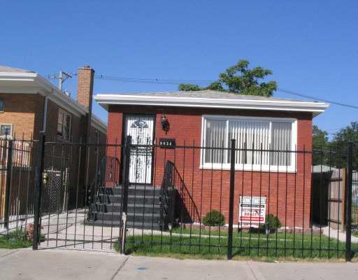 9434 S Lafayette Ave., Chicago, IL 60620