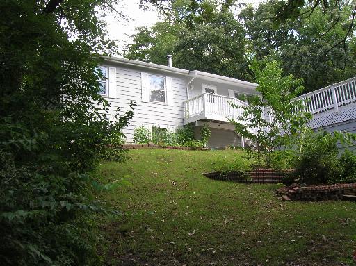 541 Blackhawk Dr., Lake In The Hills, IL 60156