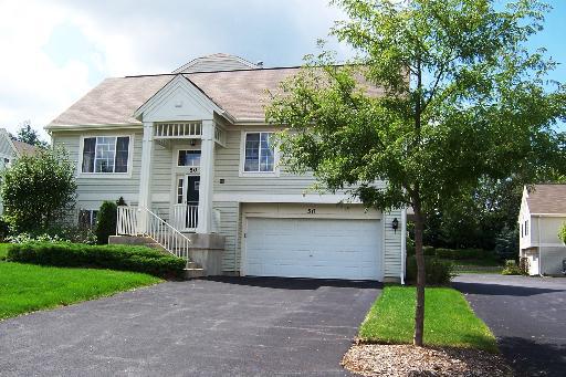 50 New Haven Dr., Cary, IL 60013