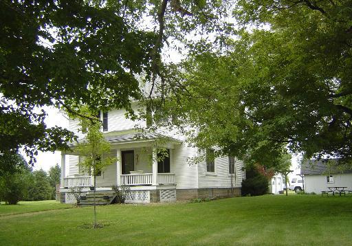 1989 E 2850 North Rd., Martinton, IL 60951