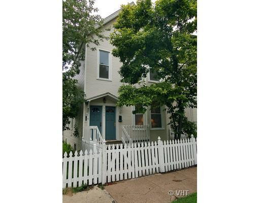 3053 N Leavitt St., Chicago, IL 60618