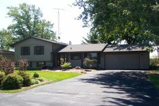 2646 Pleasant St., Dekalb, IL 60115