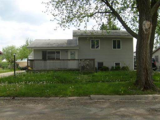 1011 Ramona Ter., Machesney Park, IL 61115