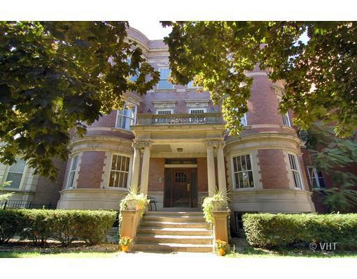 4070 N Sheridan Rd. #3, Chicago, IL 60613