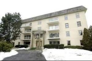 9601 W Golf Rd. #103, Des Plaines, IL 60016