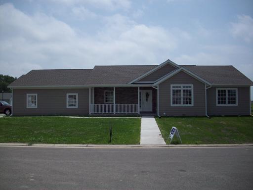 605 Cassidy Ct., Utica, IL 61373