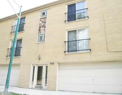 3207 N Pontiac Ave. #3W, Chicago, IL 60634