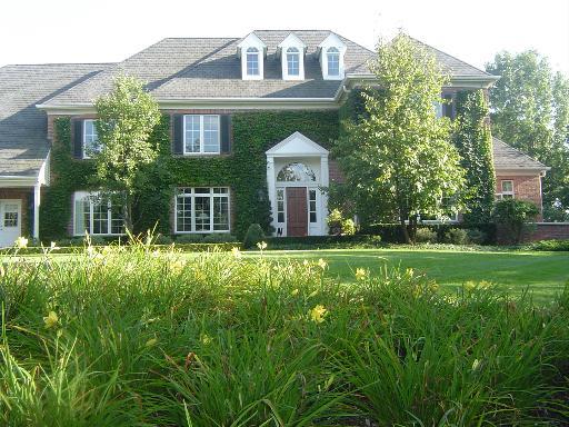 7707 Oakridge Ct., Crystal Lake, IL 60012