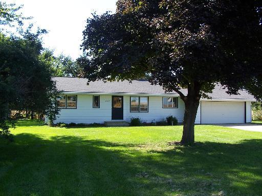 23497 Airport Rd., Sycamore, IL 60178