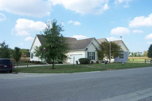 1513 S Willow Dr., Robinson, IL 62454