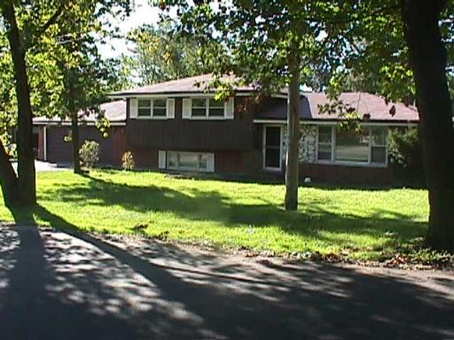 8839 W 101 St St., Palos Hills, IL 60465