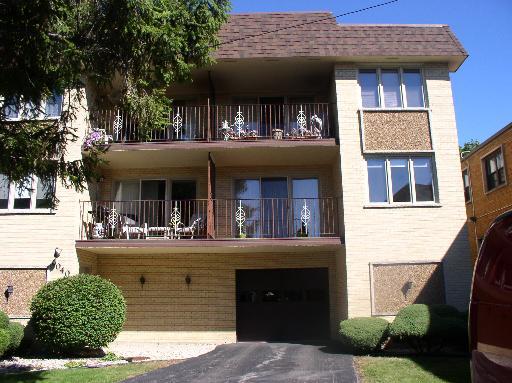 6040 W Eastwood Ave. #202, Chicago, IL 60630