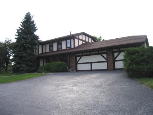 34 Horseshoe Ln., Lemont, IL 60439
