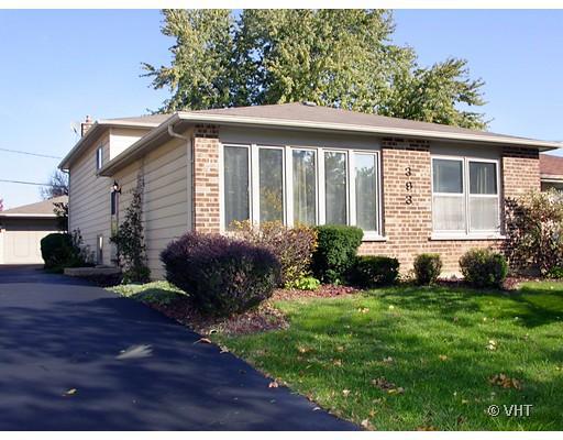 393 E Yorkfield Ave., Elmhurst, IL 60126