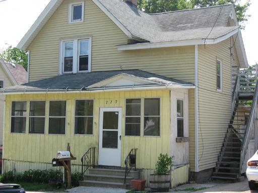 727 7th Ave., Rockford, IL 61104