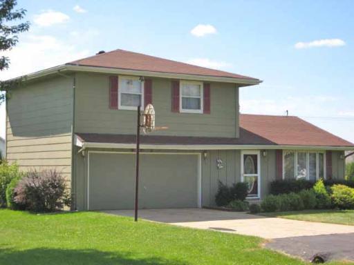 467 Brentwood Rd., Machesney Park, IL 61115
