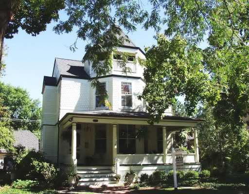 211 S Waiola Ave., La Grange, IL 60525