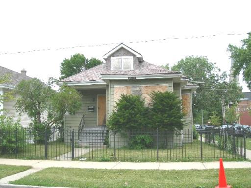 5000 W Eddy St., Chicago, IL 60641