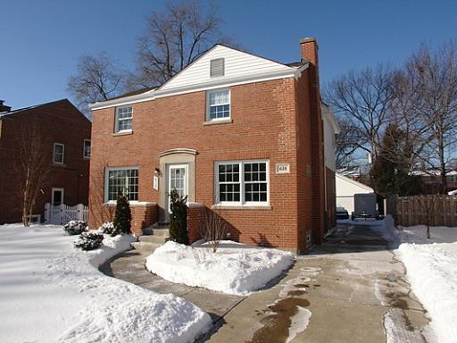 628 S Tenth Ave., La Grange, IL 60525