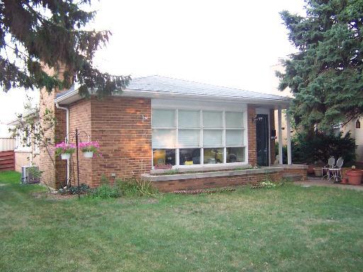 5247 N Virginia Ave., Chicago, IL 60625