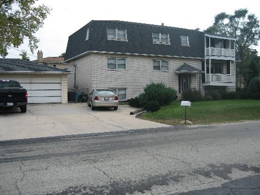 10601 S 81st Ct., Palos Hills, IL 60465