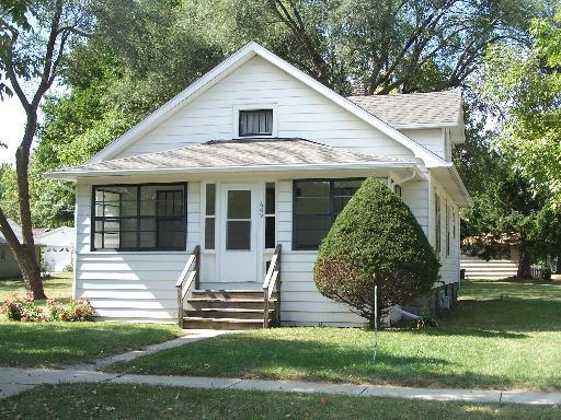 609 S Alma, Kankakee, IL 60901