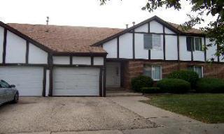1467 Longwood Dr. #2D, Sycamore, IL 60178