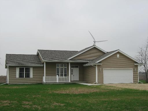 965 Bingham Rd., Steward, IL 60553