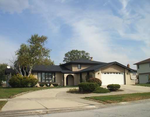 19709 E Lake Lynwood Dr., Lynwood, IL 60411