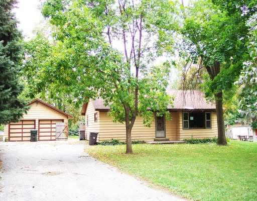 75 Maple St., Elgin, IL 60123