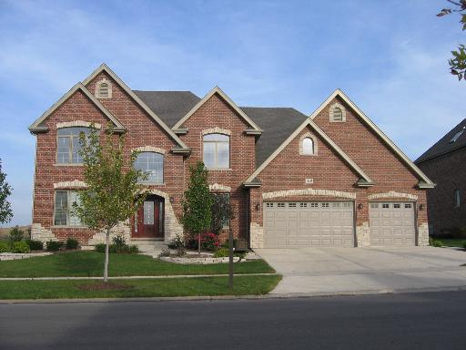 12465 Thornberry Dr., Lemont, IL 60439