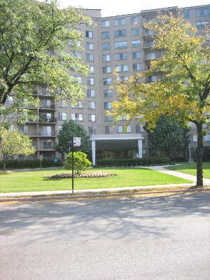 6933 N Kedzie Ave. #704, Chicago, IL 60645