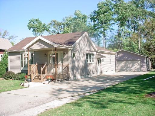 1150 Watson St., Aurora, IL 60505