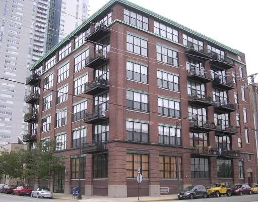 817 W Washington #405, Chicago, IL 60607