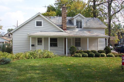 2122 Grove St., Blue Island, IL 60406