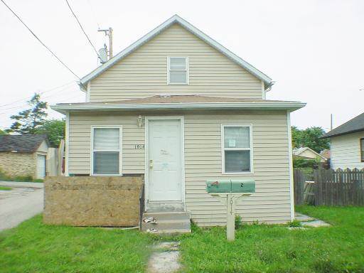 [Address Hidden by Seller], Waukegan, IL 60085