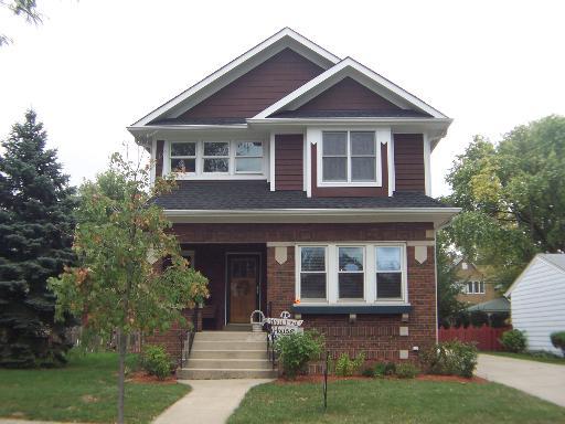 207 N Walnut St., Elmhurst, IL 60126