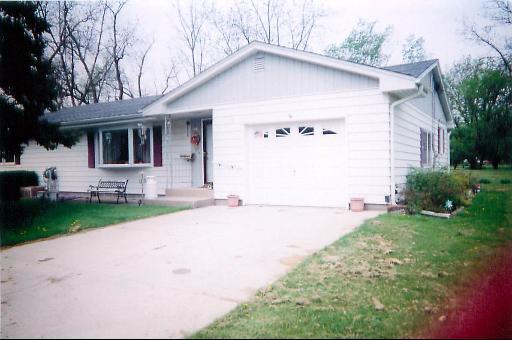 310 First St., Compton, IL 61318