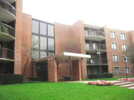 1605 E Central Rd. #322C, Arlington Heights, IL 60005