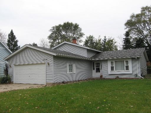 1209 Hillside Ln., Mchenry, IL 60050
